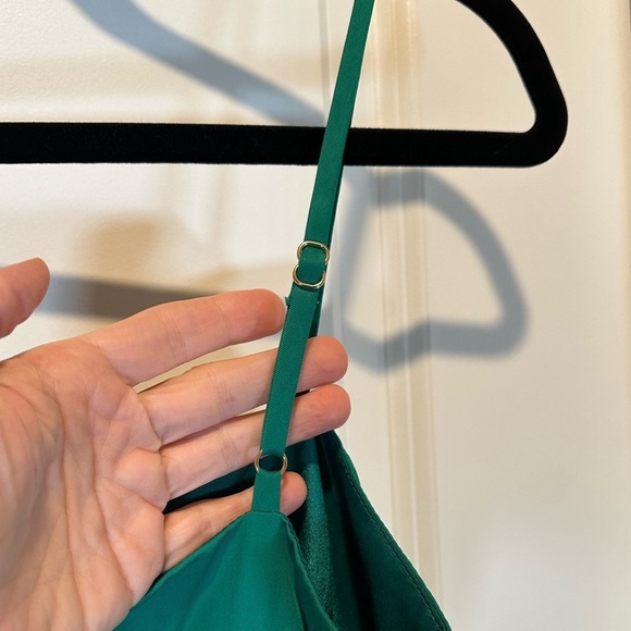 Lovers + Friends Green Mini Dress S Ruched Button Detail Slip Dress
A205 - Picture 6 of 9